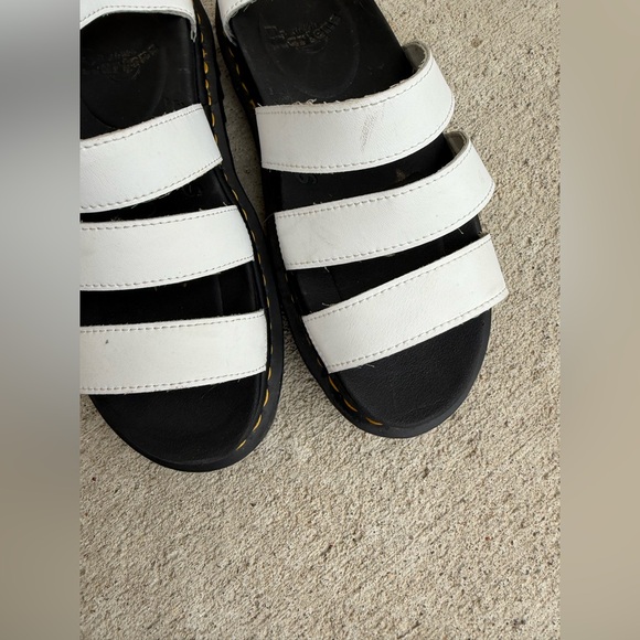 Dr. Martens Size 8 Blaire Hydro platform sandals in white leather - Picture 3 of 8